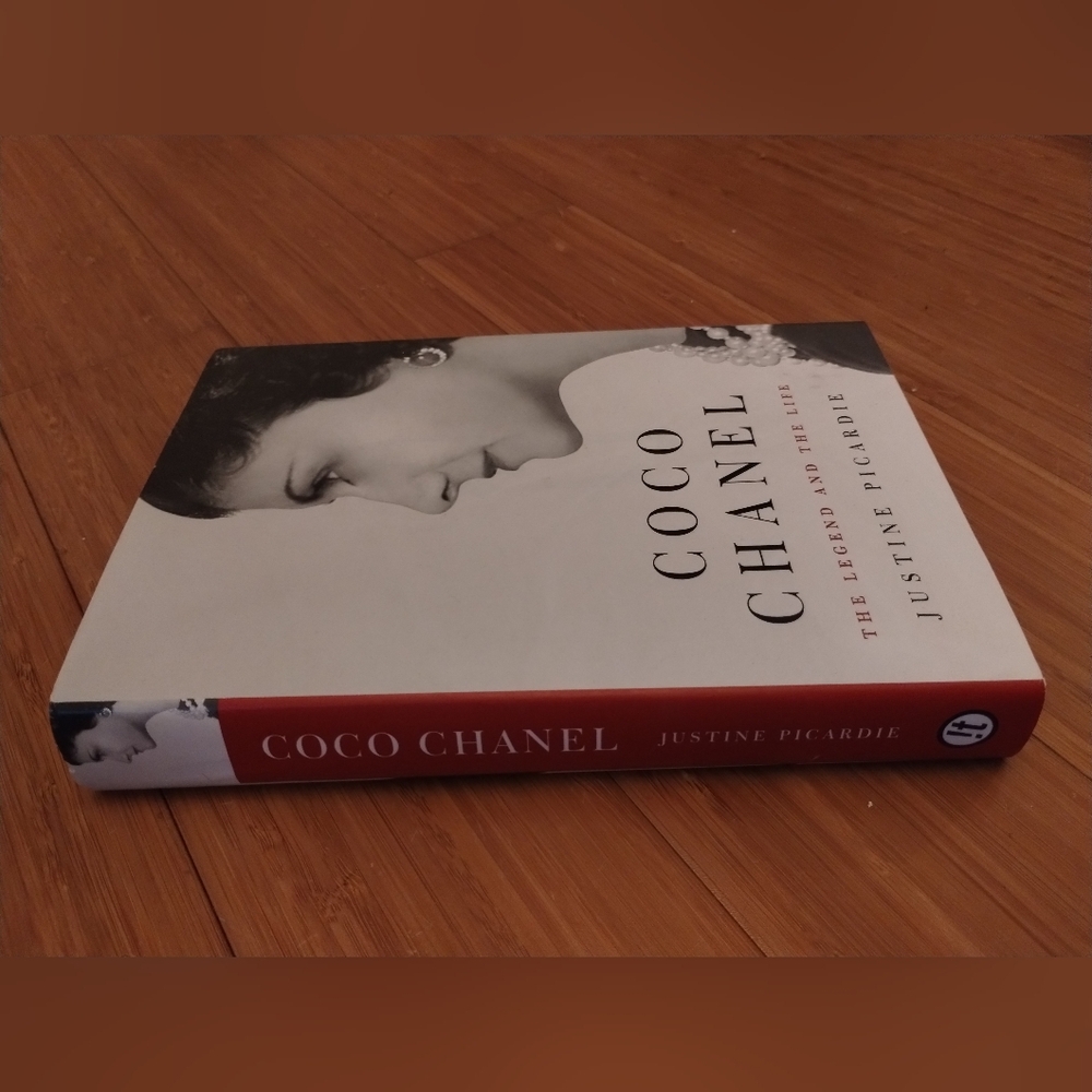 Book - Picture 2 of 3